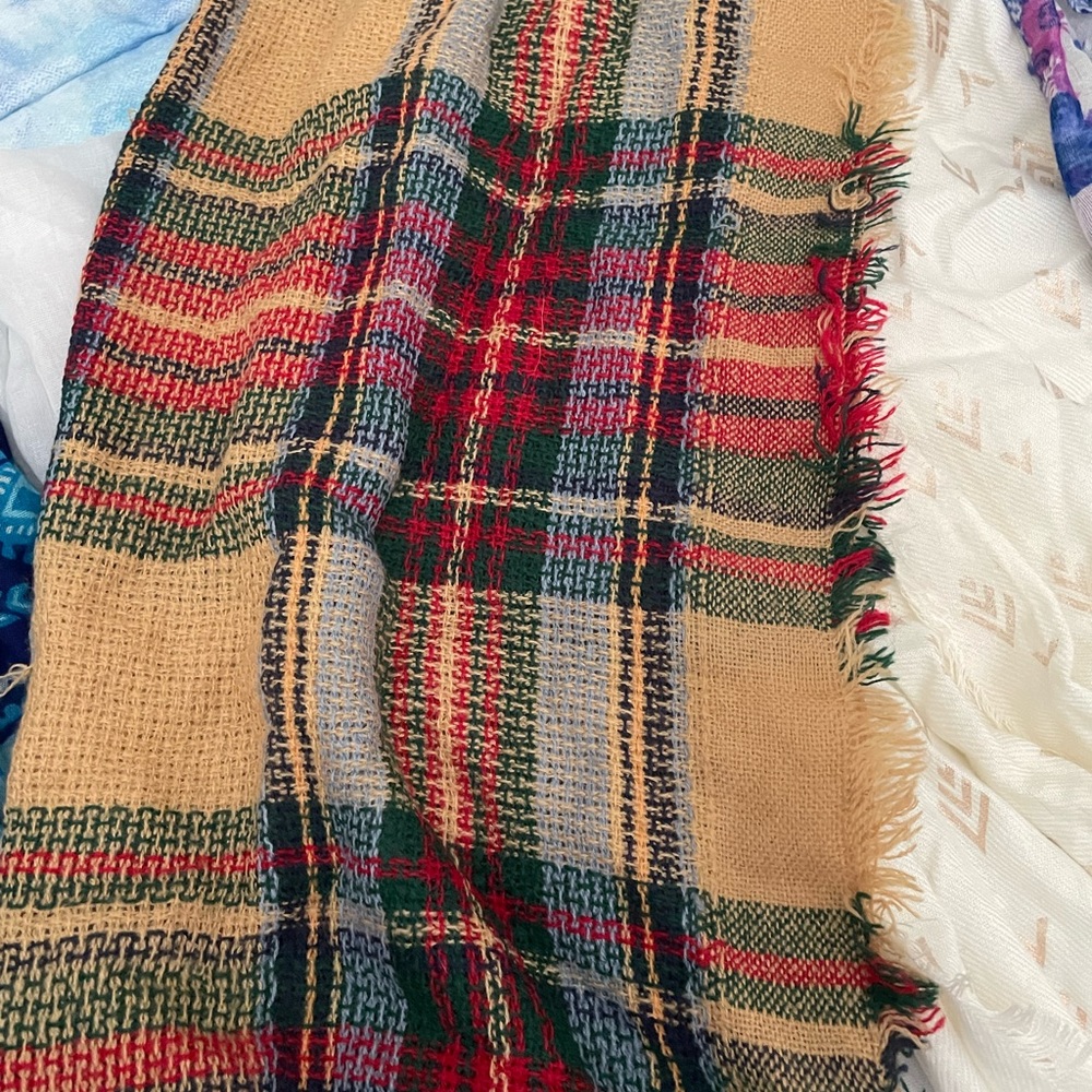 Scarf bundle - Picture 2 of 2